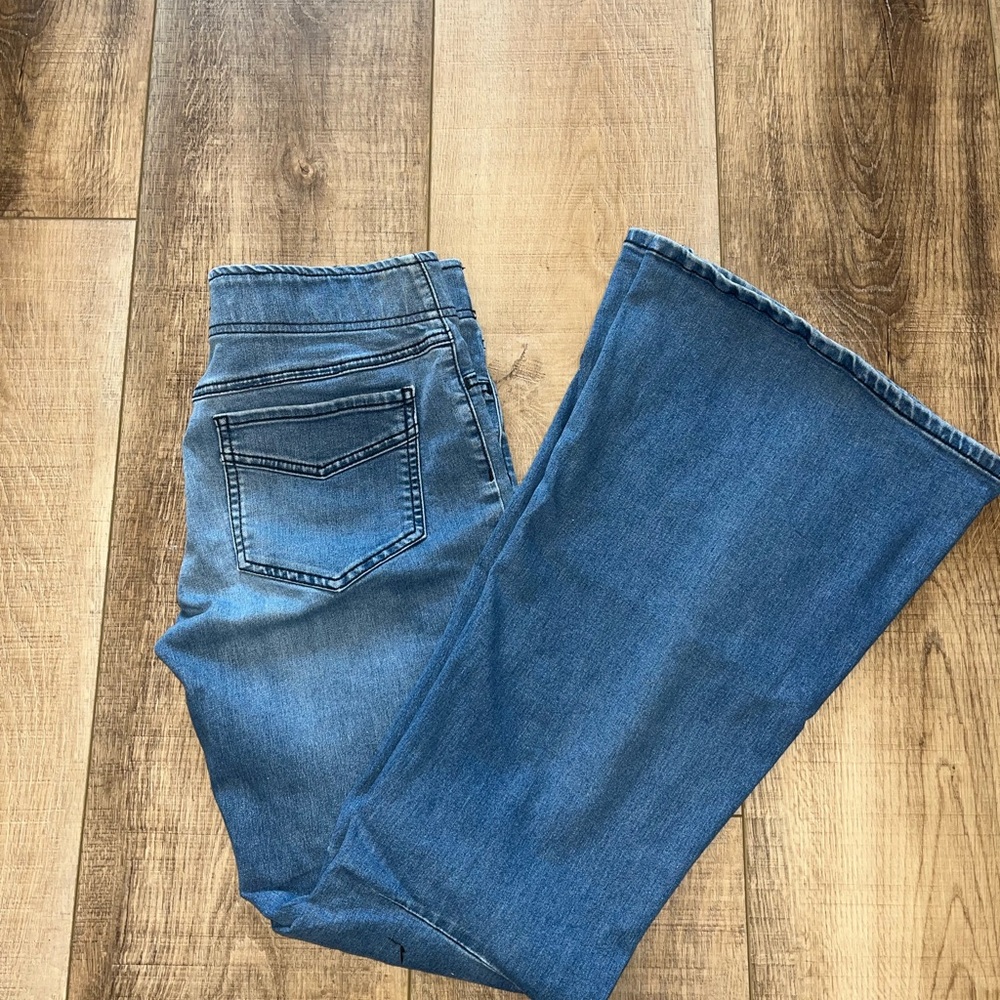 Free people stretchy flare jeans